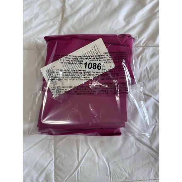 NEW Lululemon GLOW UP HR TIGHT 28" Size 8  Passionate Pink Compression NWT - Picture 9 of 9